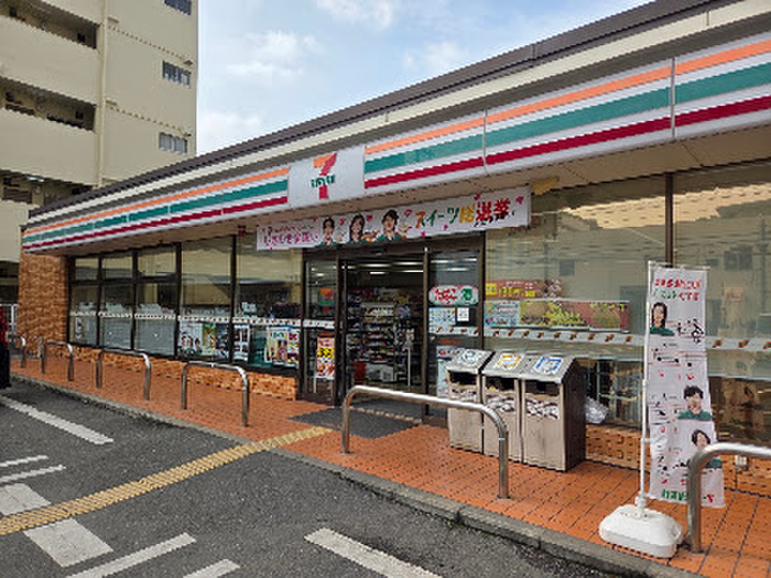 コンビニ　セブン-イレブン 大阪西脇２丁目店（コンビニ）まで210m