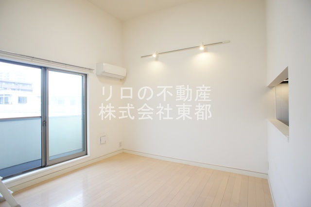 居室・リビング　※３０２のお部屋の写真を掲載しています。