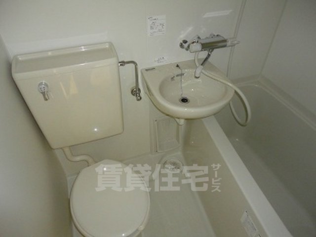 阪急伊丹線 塚口駅 徒歩17分 11階建 築36年の内装写真