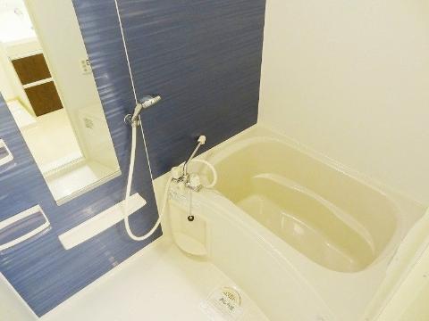 阪急宝塚線 石橋阪大前駅 徒歩14分 3階建 築14年の風呂写真
