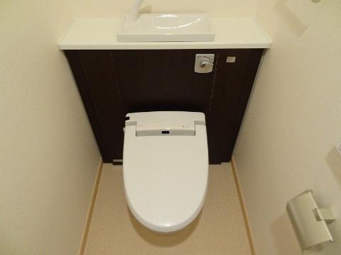 阪急宝塚線 石橋阪大前駅 徒歩14分 3階建 築14年のトイレ写真