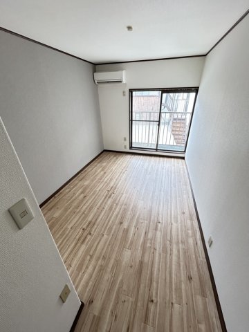 ＪＲ播但線 京口駅 徒歩13分 2階建 築36年の居間写真