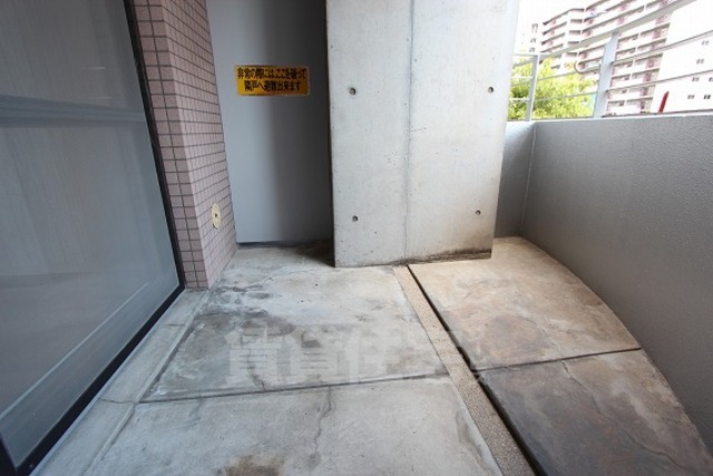 地下鉄長堀鶴見緑地線 京橋駅 徒歩7分 11階建 築38年の内装写真