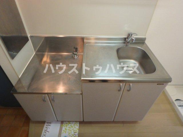 コーネル・スリーのキッチン写真