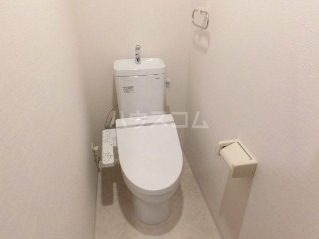 プレリュード桜木町のトイレ写真