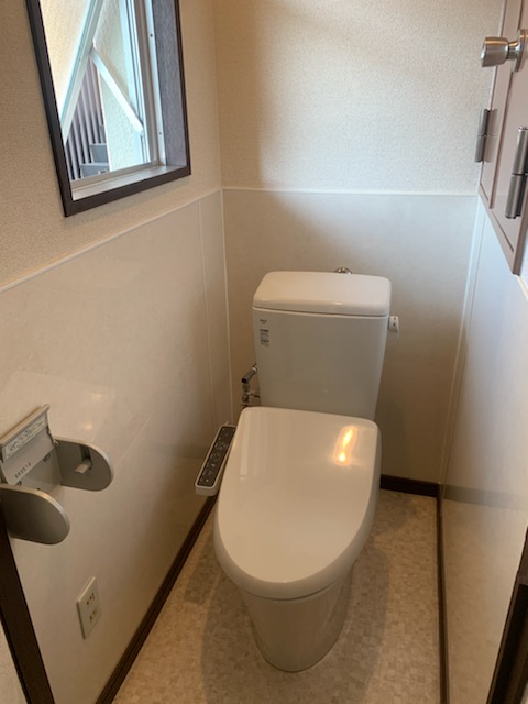 【平野コーポのトイレ】