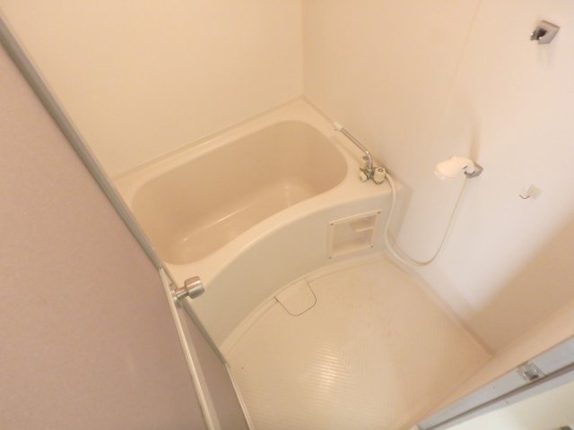 バス・シャワールーム　お風呂です