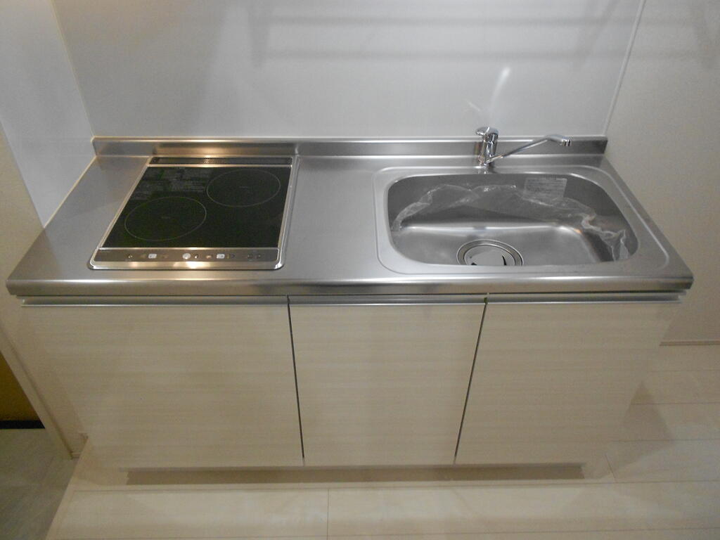 キッチン　同タイプ同モデルを使用