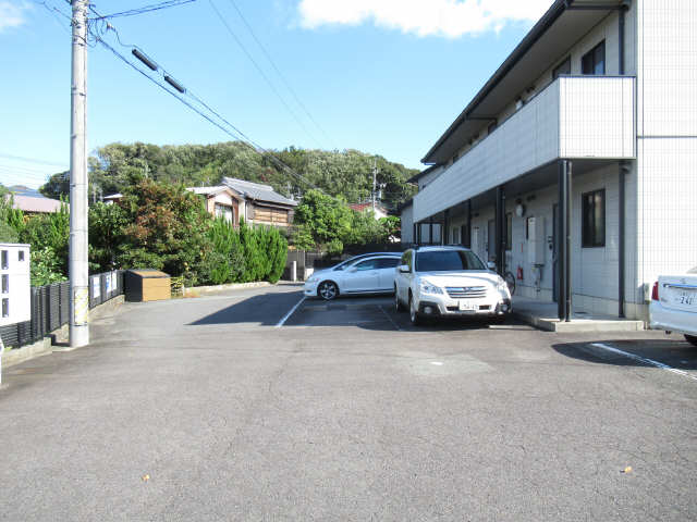 【ピュアライズ吉村　Ｂの駐車場】