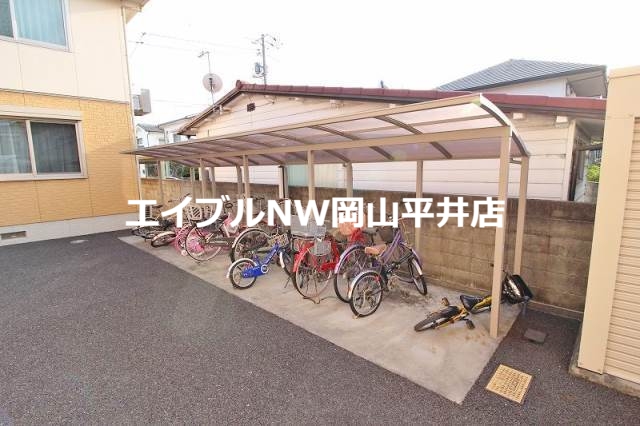 【岡山市南区福吉町のアパートのその他共有部分】