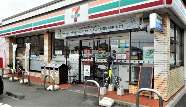 【仙台市宮城野区岩切のアパートのコンビニ】