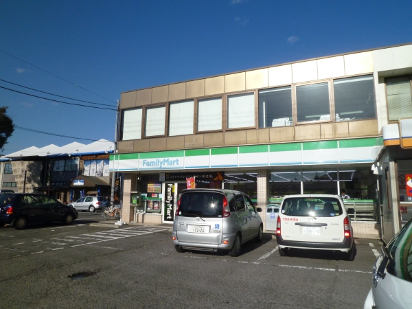 コンビニ　ファミリーマート松本町店（コンビニ）まで400m