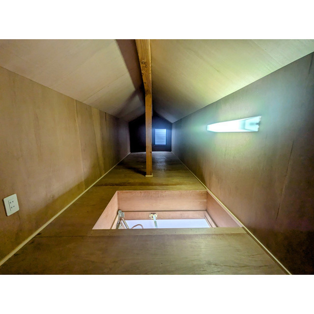 収納　屋根裏収納