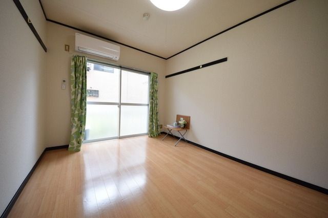 居室・リビング　洋室