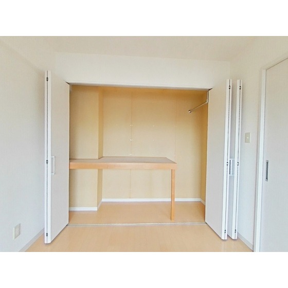 収納　洋室収納