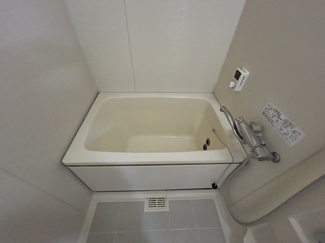 バス・シャワールーム　ゆったり過ごせるお風呂です