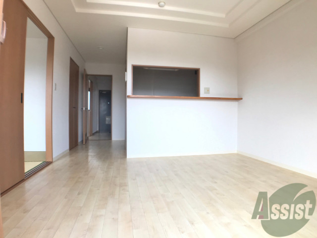 居室・リビング　広くてキレイなＬＤＫが広がっていて、充実した生活が送れそう。