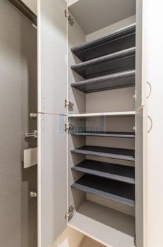 玄関　※別部屋参考写真※現況優先です