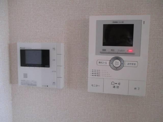 その他設備　給湯とＴＶ付モニターホン