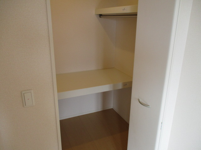 収納　ウォークインクローゼット