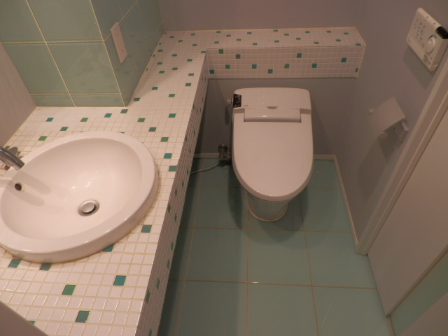 トイレ　トイレ