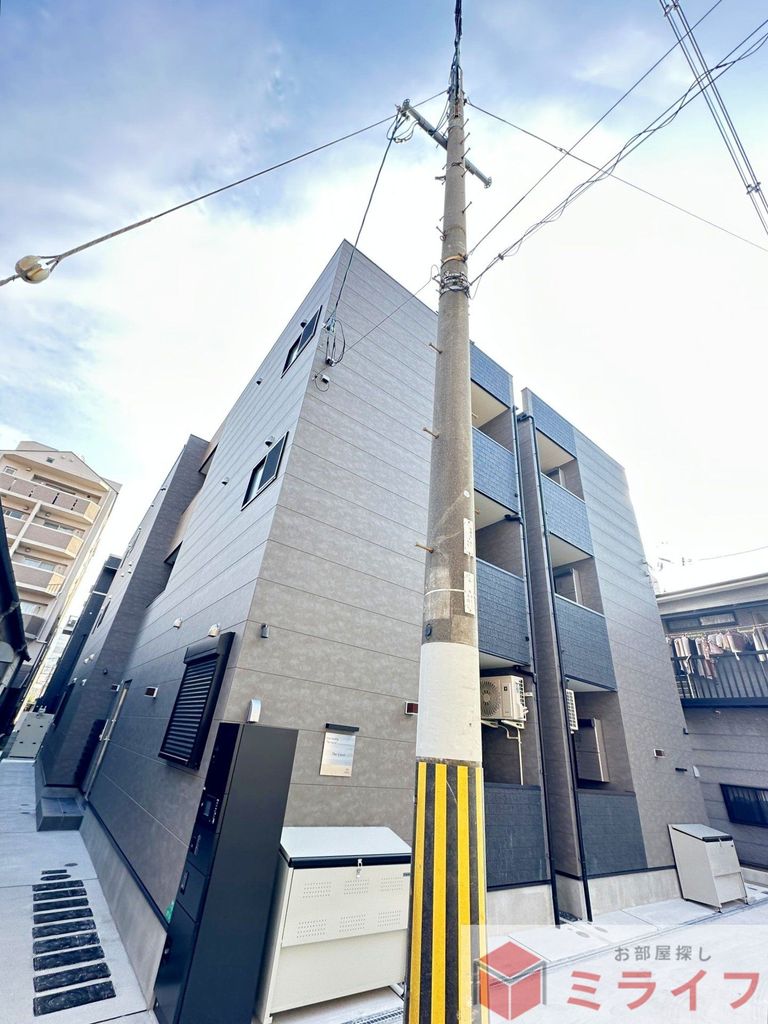 建物外観　シンプルで飽きのこないデザインの外観