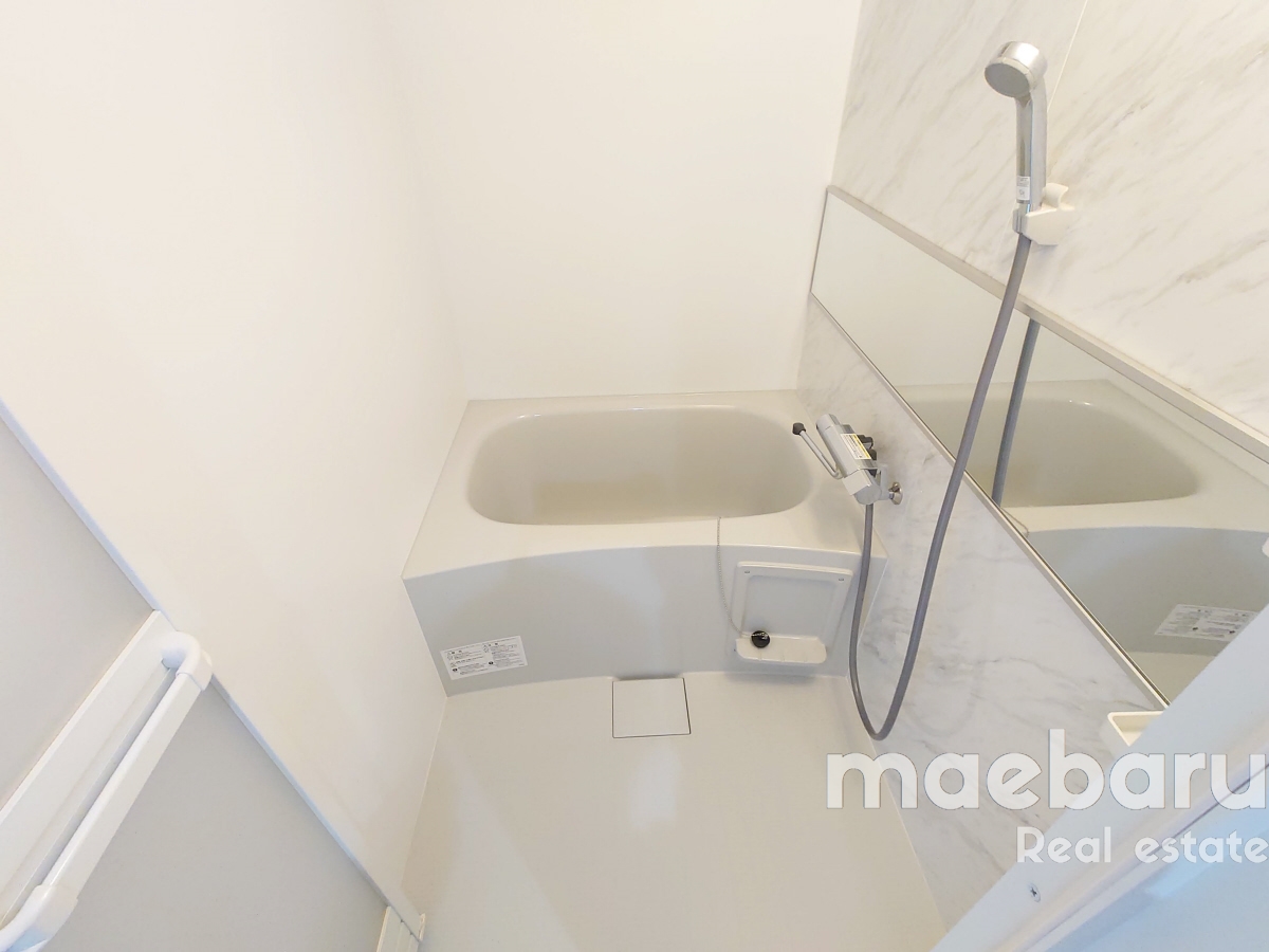 バス・シャワールーム　バスルーム