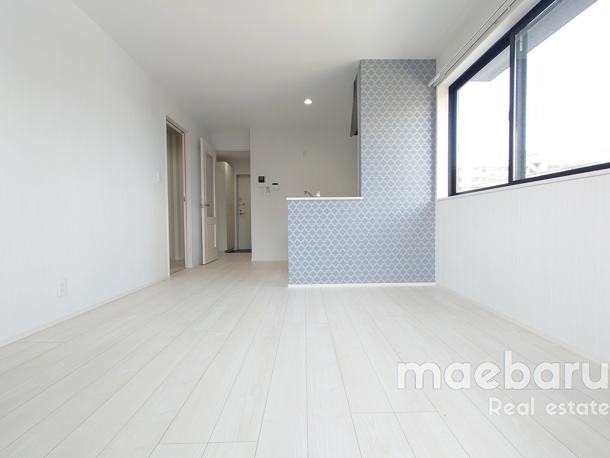 居室・リビング　角部屋の2面採光です