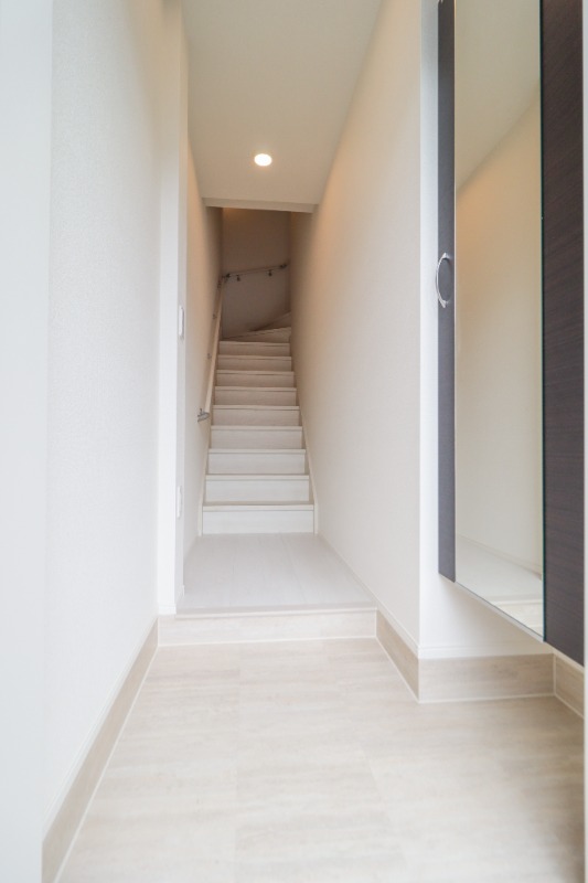 玄関　図面と現状に相違がある場合には現状を優先