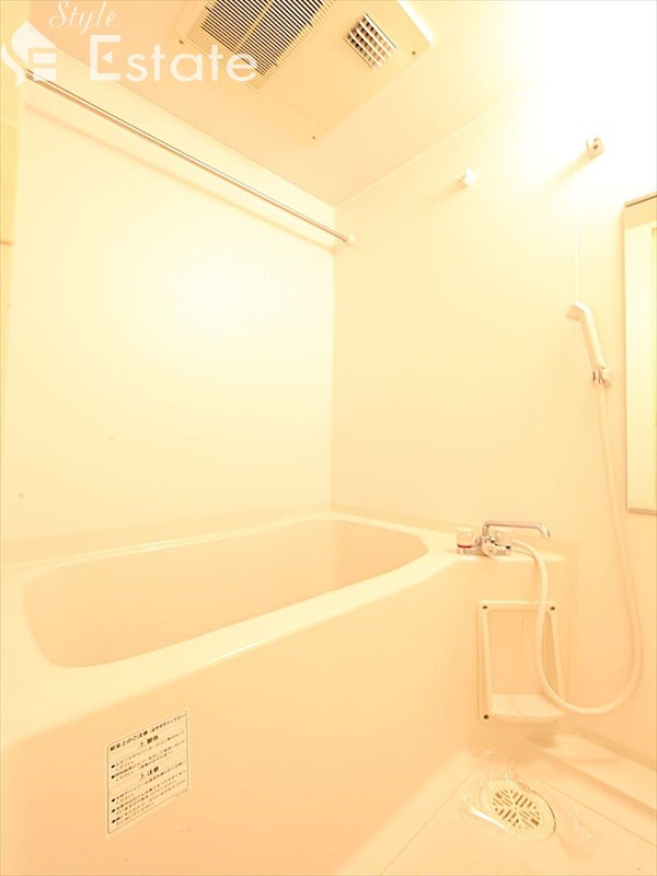 バス・シャワールーム　バスルーム