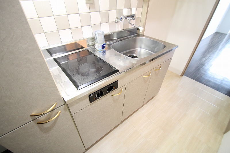 キッチン　フラット２口コンロ