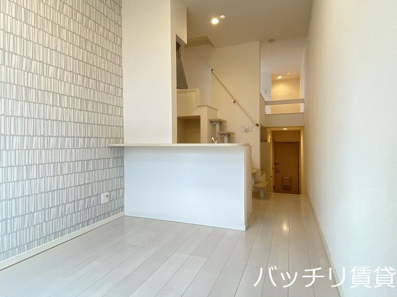 居室・リビング　同型タイプの為、現状を優先致します。