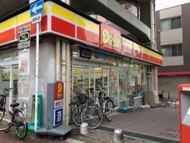 コンビニ　デイリーヤマザキ近鉄北田辺駅前店（コンビニ）まで597m