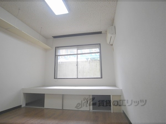 居室・リビング　洋室