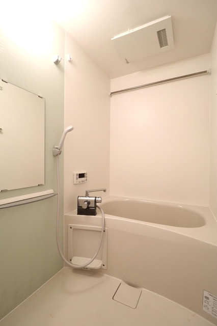 バス・シャワールーム　浴室