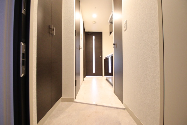 玄関　※別室の参考写真の為、現況優先です。