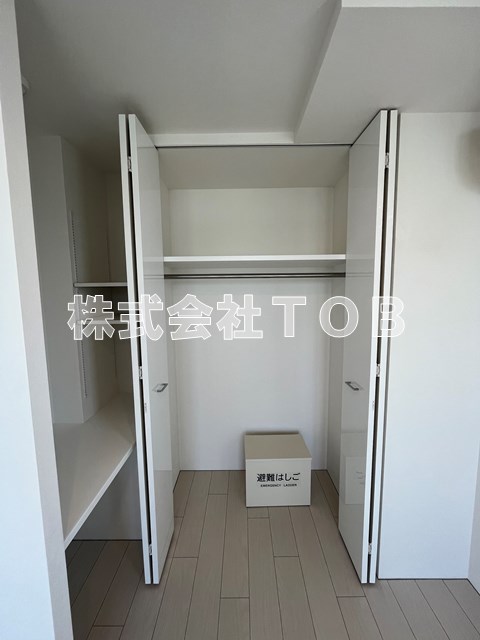 収納　洋室クローゼット