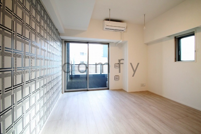 居室・リビング　約９帖の洋室