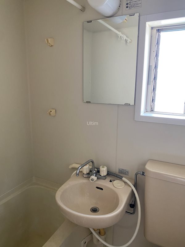 洗面設備　違うお部屋の写真です