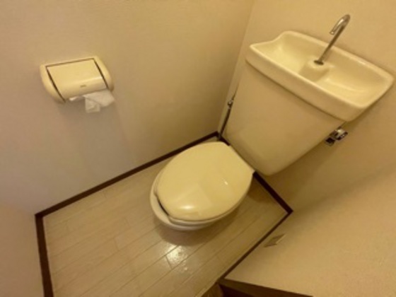 トイレ　※別部屋の写真です