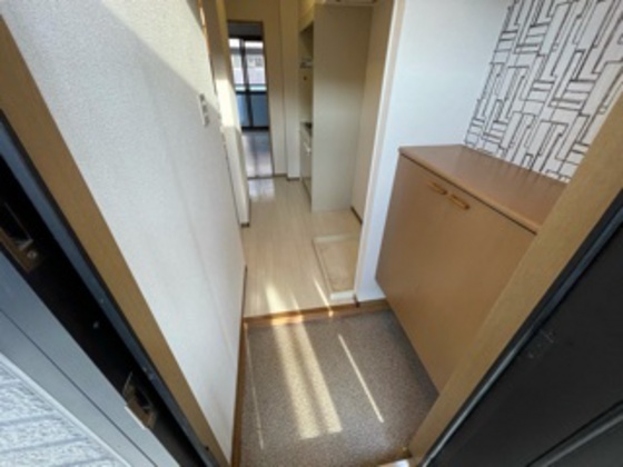 玄関　※別部屋の写真です