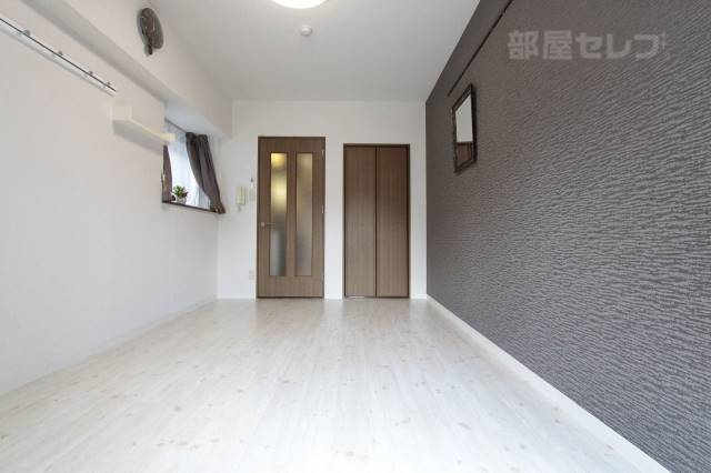 居室・リビング　※１１０号室モデルルーム参照