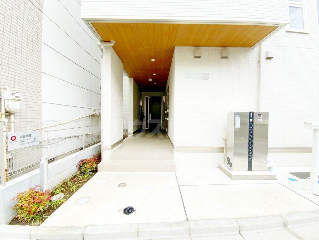 エントランス　エントランス