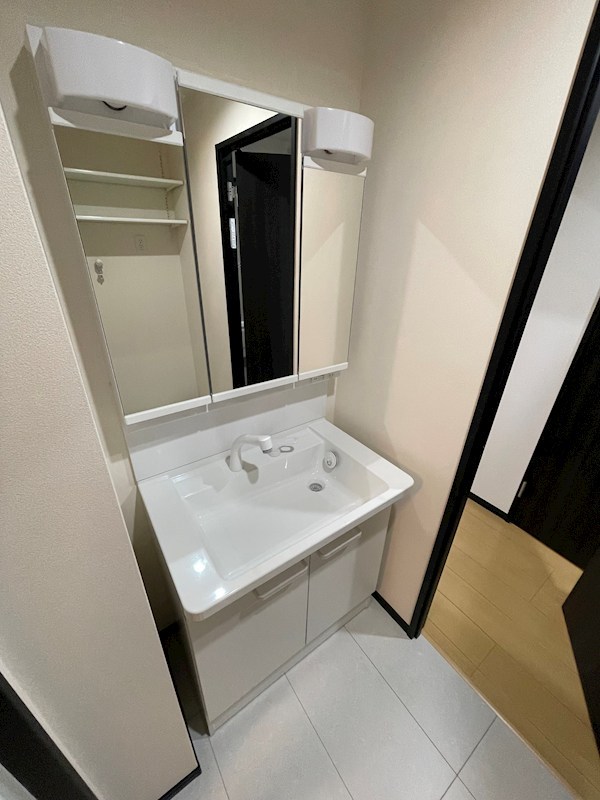 洗面設備　※同棟同型内観写真、現状優先となります。