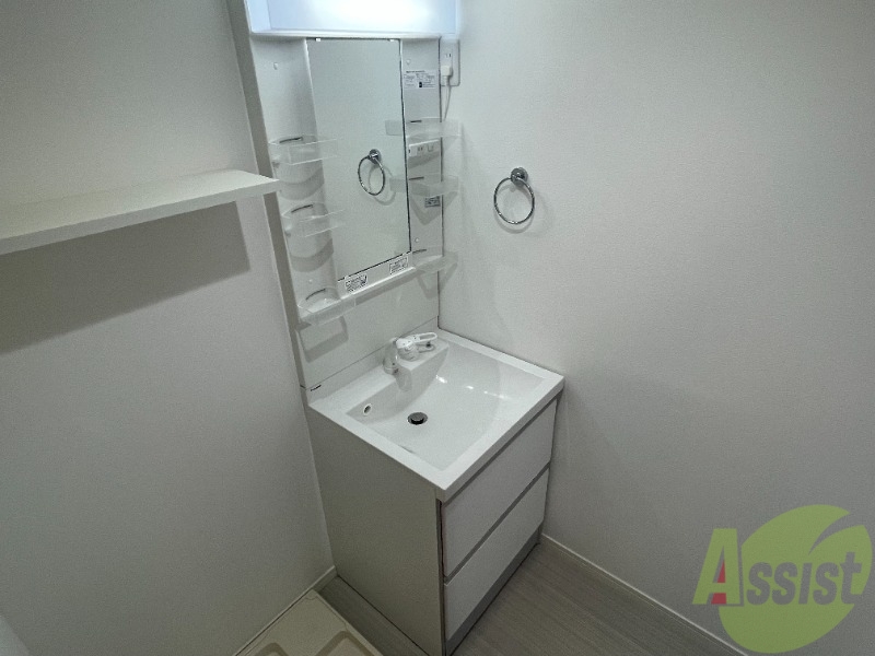 洗面設備　洗面台は独立しています。朝の身支度はこちらでどうぞ～