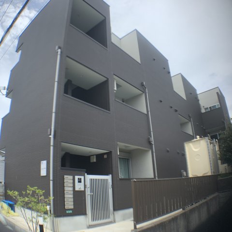 建物外観　オートロック付きで安心のセキュリティ♪