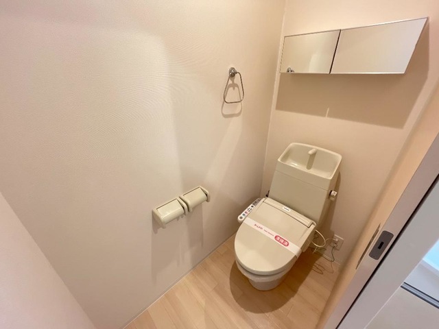 トイレ　シャワー付トイレ