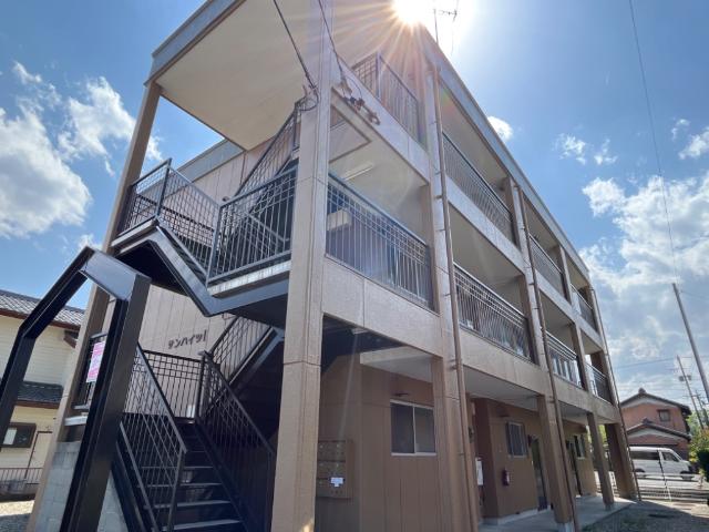 建物外観　外観写真（昼）