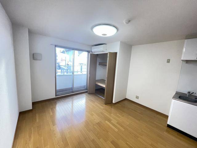 居室・リビング　エアコン付き