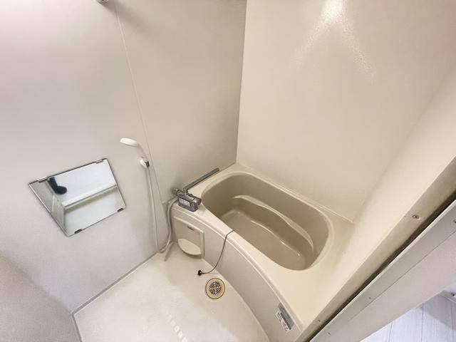 バス・シャワールーム　お風呂です